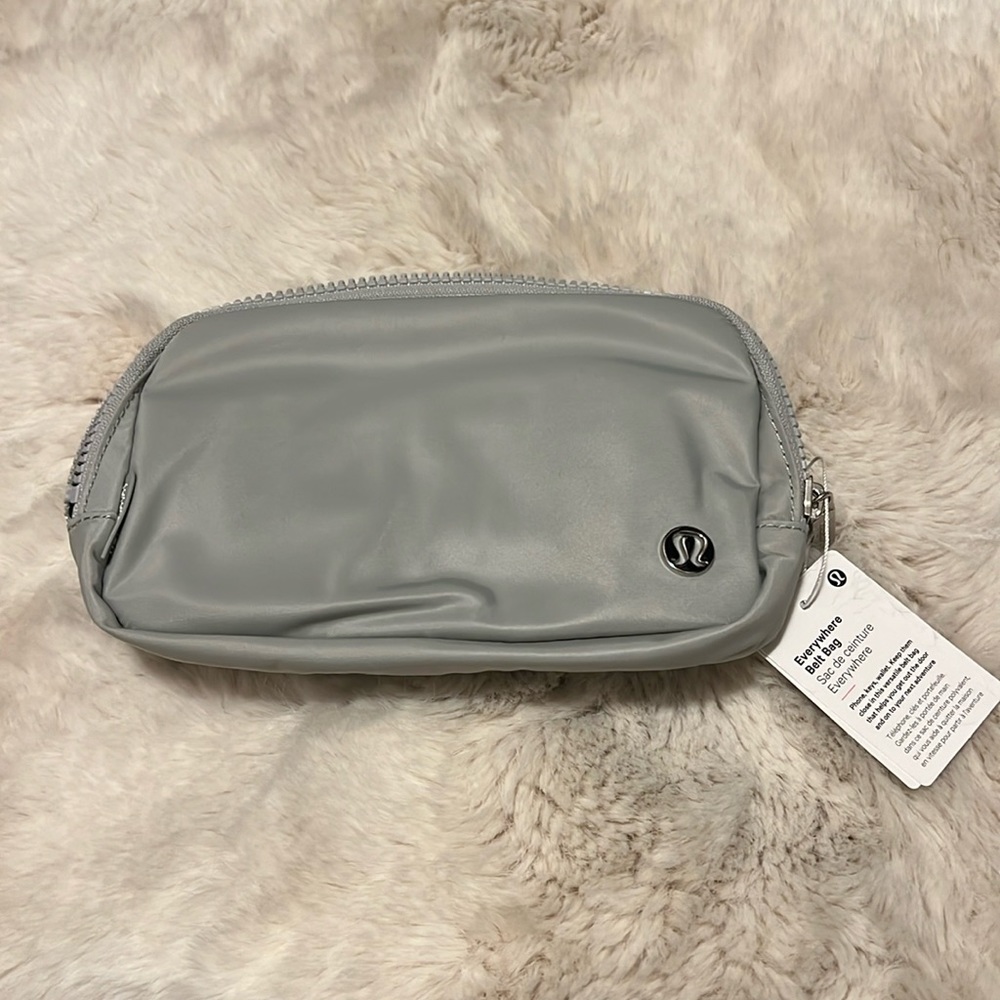 NWT lulu belt bag in seal